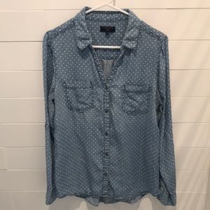 Tinsel Chambray Shirt with polka dots. Size M.